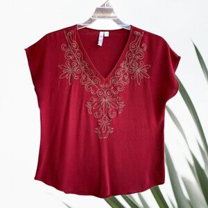 Francesca's Alya Women's V-neck Top Blouse Dark Red Gold Embroidery Size M
